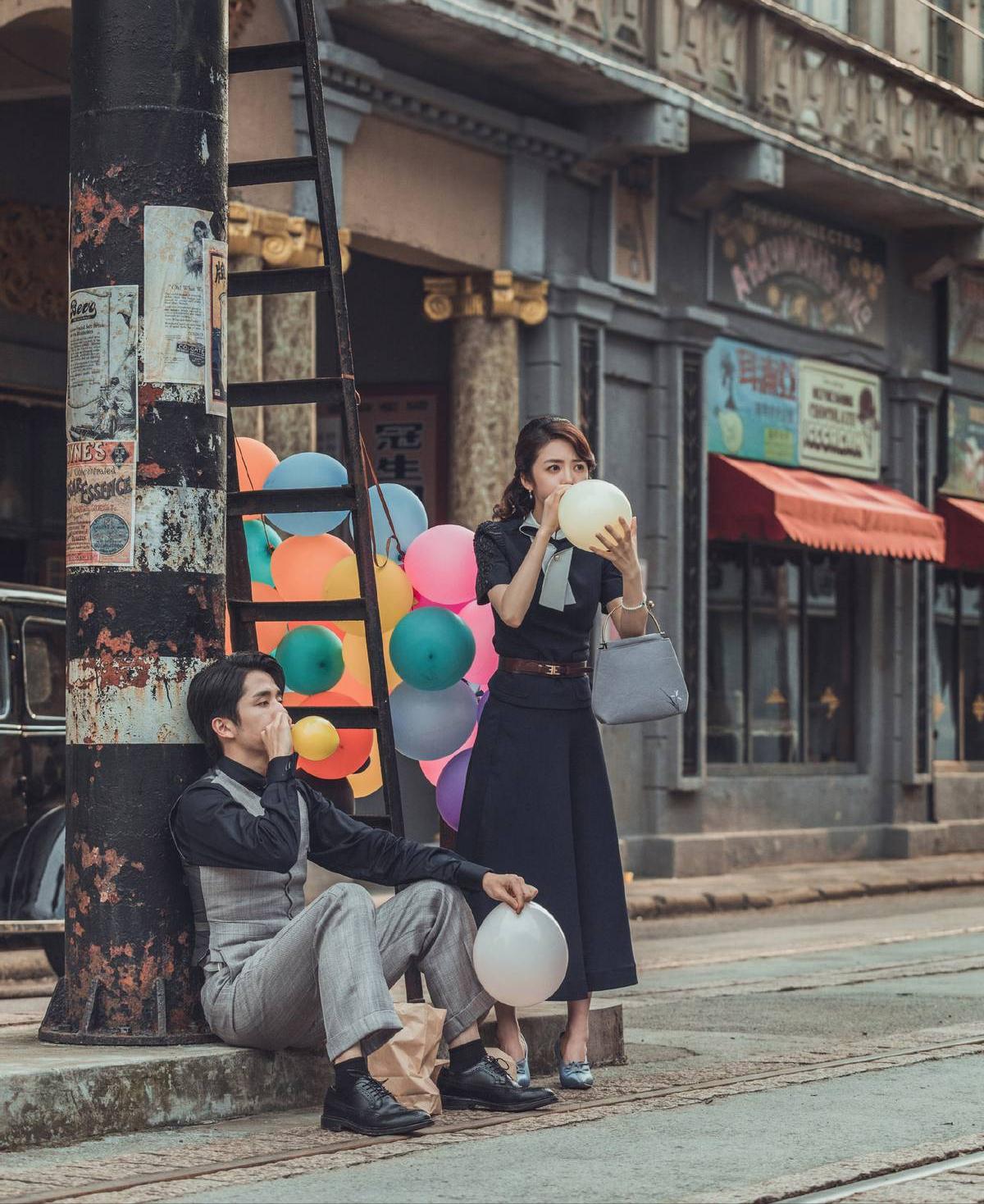 程亦治的扮演者张新成口碑,张新成穿红色西装