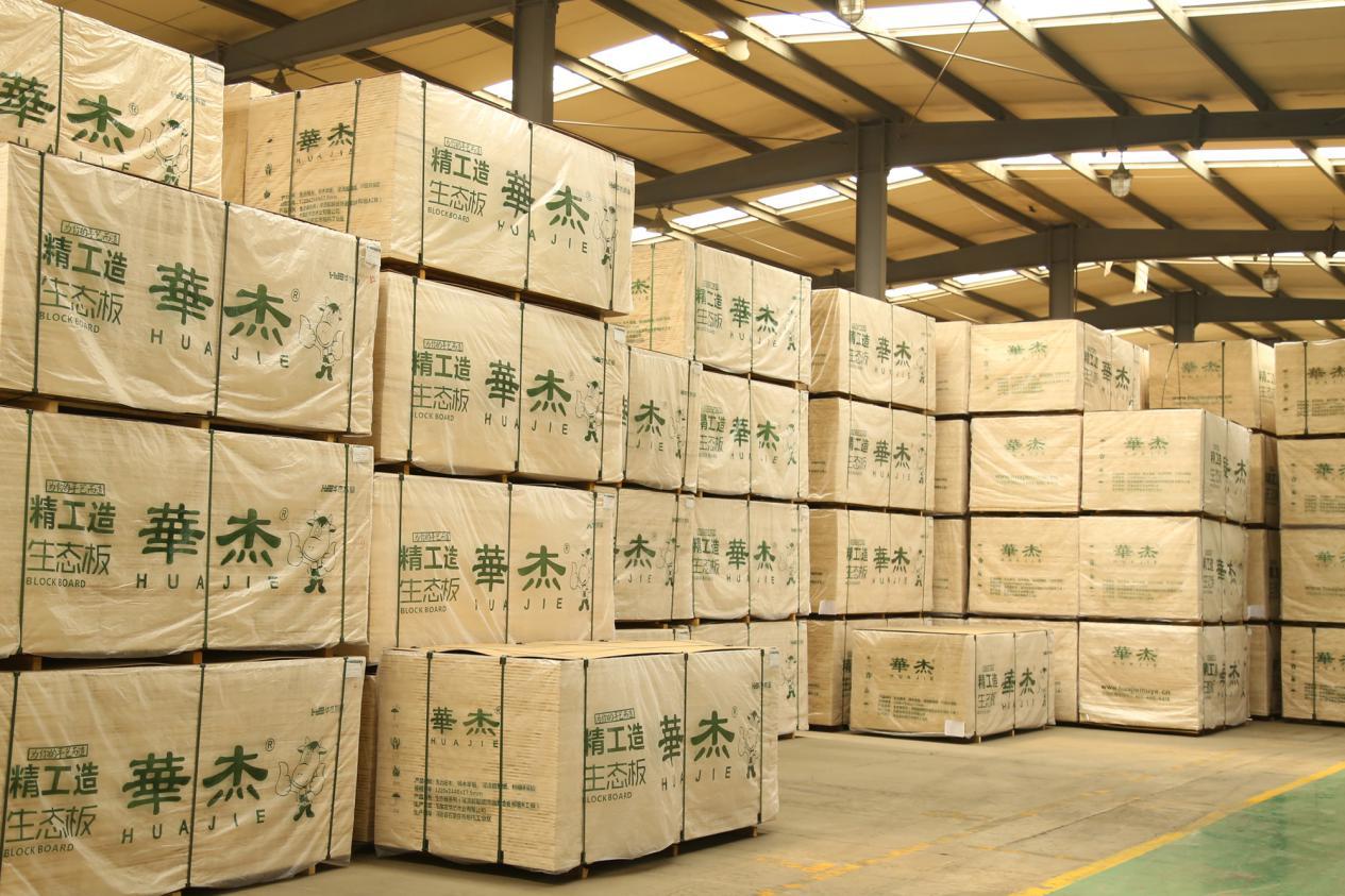 衣柜受潮发霉怎么解决,衣柜发霉是用84擦还是用酒精擦