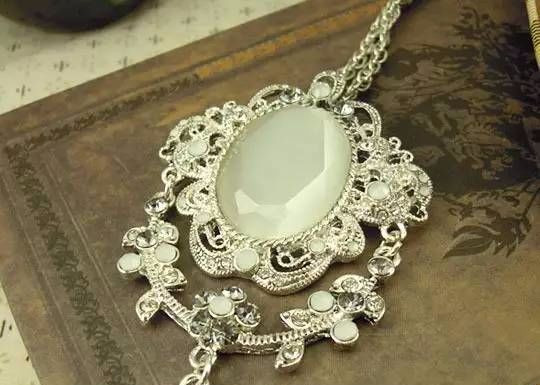 化学人眼里的珠宝首饰是怎样的?你想不到吧?