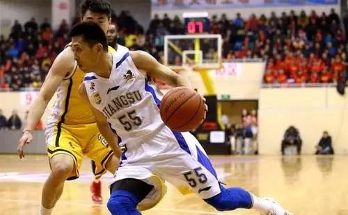 cba历史上打出60+三双的球员,cba历史上有哪些球员单场盖帽上双