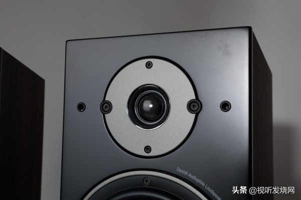 非但超值，且是非常超值：DaliOberon7落地音箱