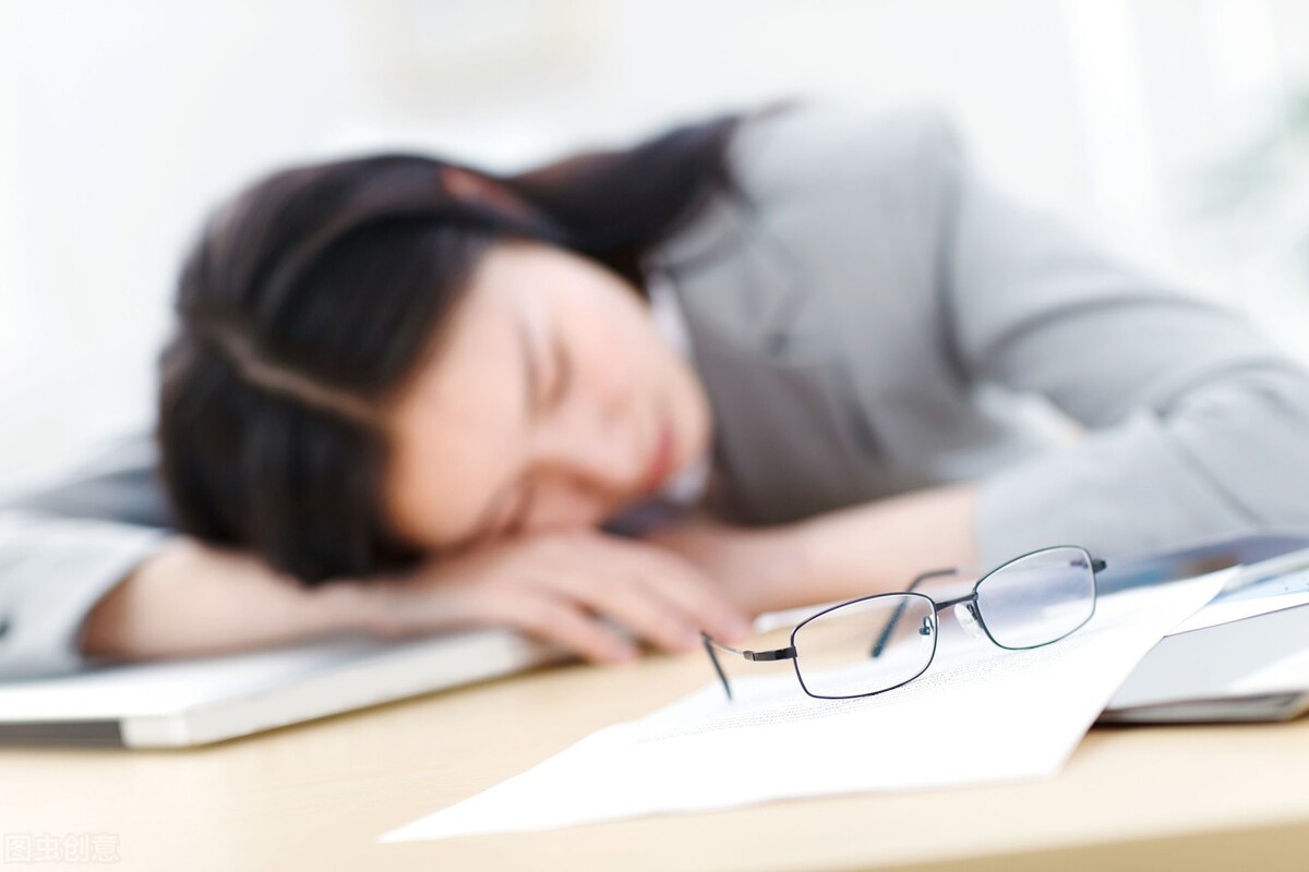 出汗失眠睡不着用什么办法缓解,经常睡不着失眠怎么调理