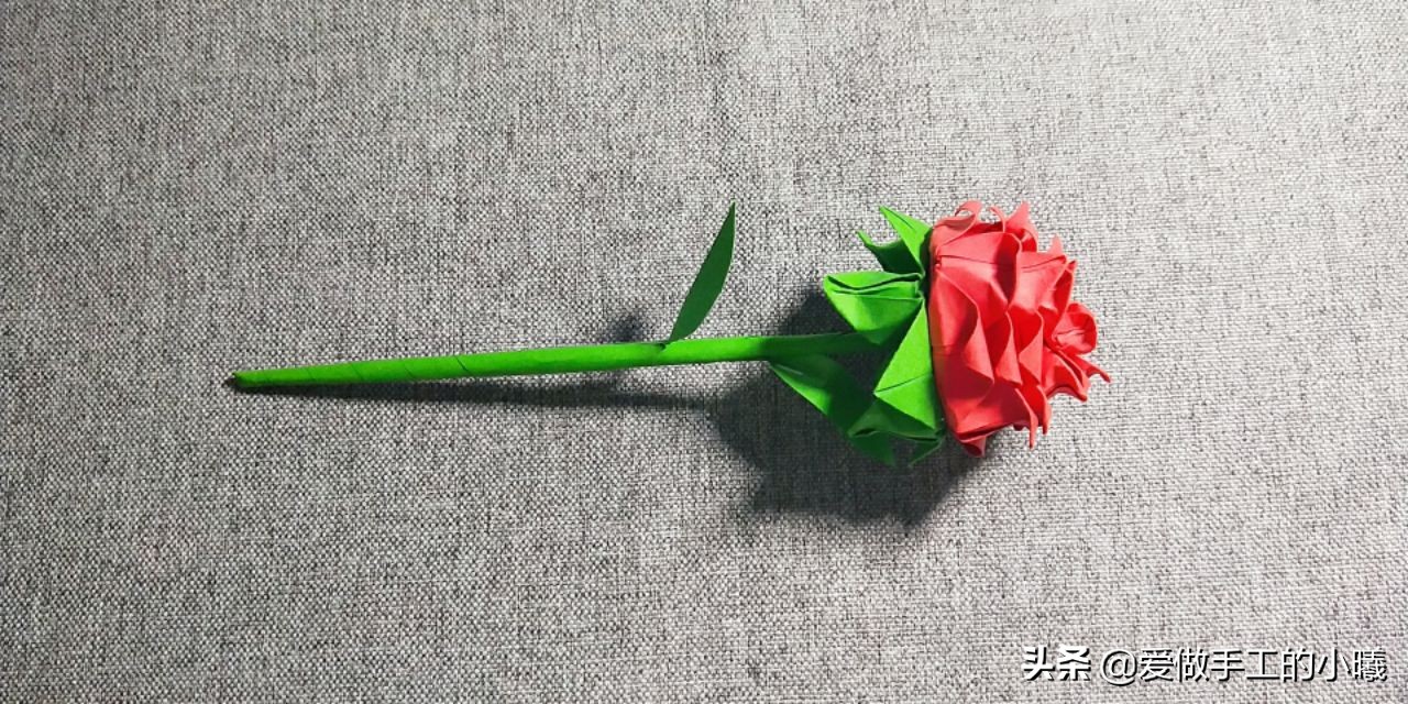 折纸王子折纸五瓣玫瑰花,玫瑰花折纸教程图解千纸鹤