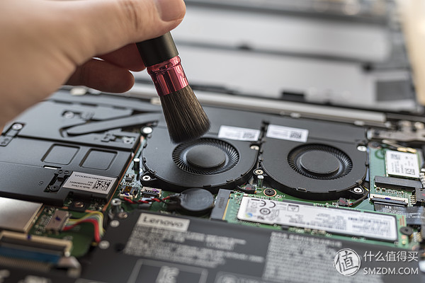 笔记本电脑风扇如何清理灰尘,笔记本电脑怎么清理灰尘