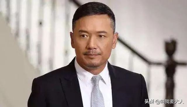 杨康戚美珍怎么相识的,杨康和老婆照片