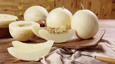 买香瓜时一定要挑选大的吗？详解挑选技巧，吃起来更加香甜可口