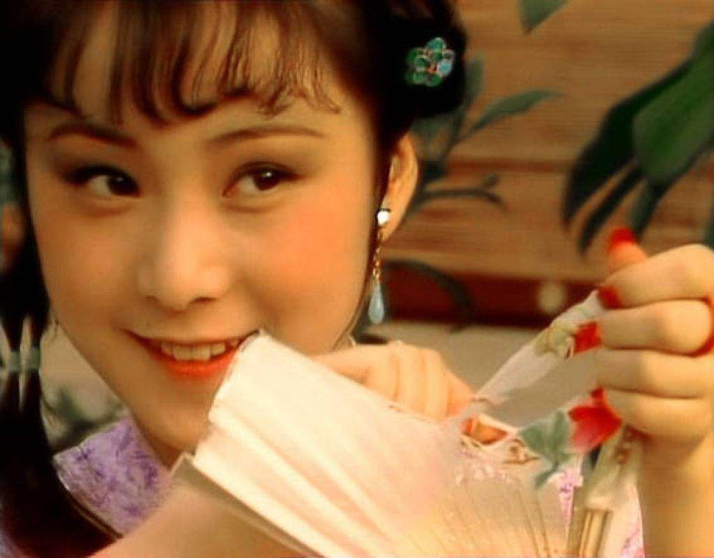 晴雯的死因是因为袭人告密吗,晴雯芳官怎么样了