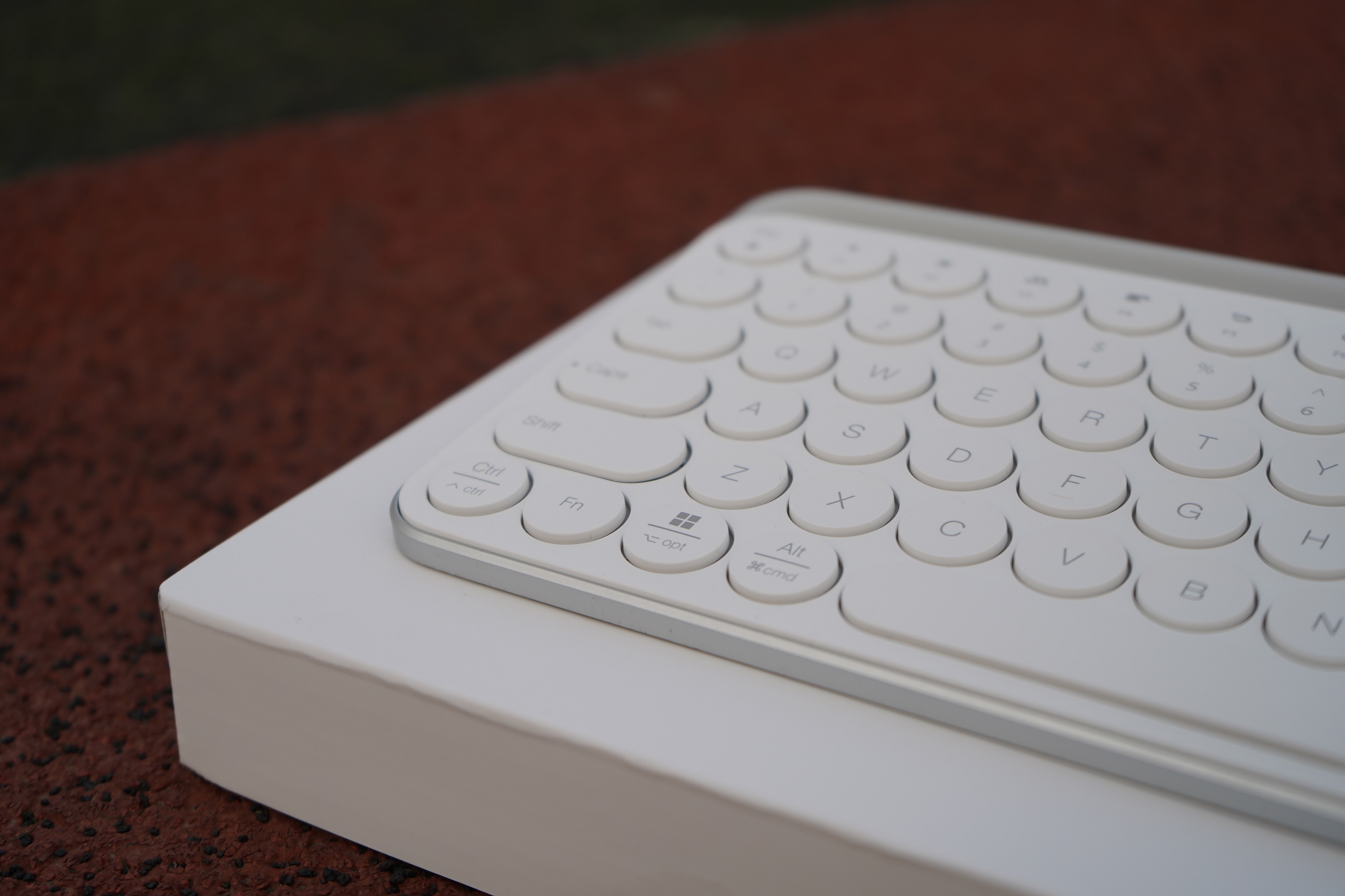 高颜值高质量的蓝牙键盘,米物双模键盘手感