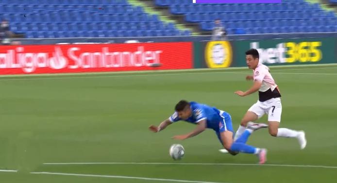 武磊接下来的高光表现,武磊用4大惊艳表现征服全场