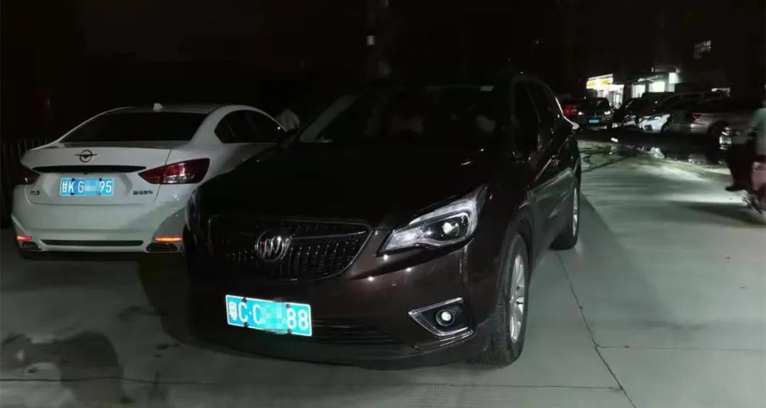 别克车主疯狂撞人后来怎么处理,司机撞倒路人后开车离开后续