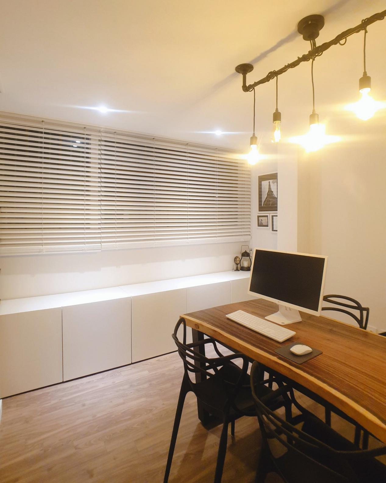 不多买,定期扔,85平米干净得太赏心悦目了,再住10年也照样清爽