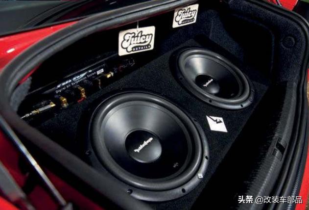 十几万新款四驱奥迪a4,谁说老车不能漂移