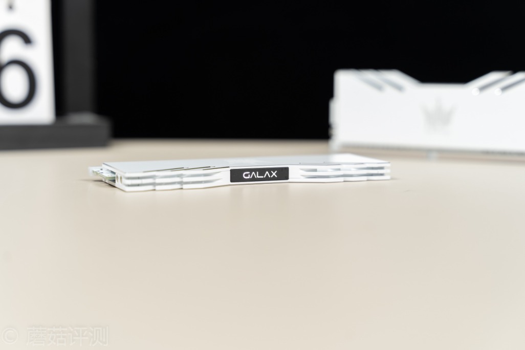 影驰4000hofextreme超频,影驰hofddr43600超频