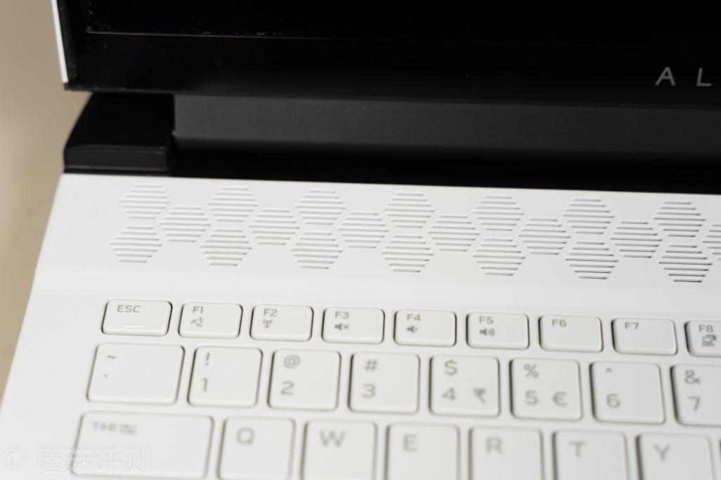 2020款外星人m17r2测评,外星人2020版m17和m15区别