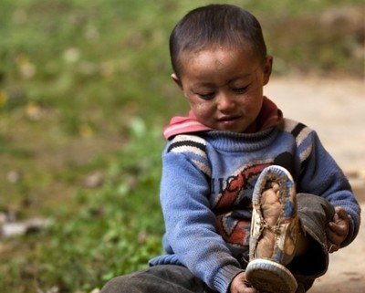 家有高敏感的孩子怎么办,孩子敏感玻璃心该怎么教育