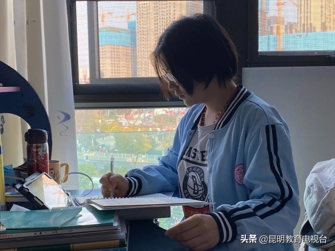 战“疫”日记：昆明市开设高三“空中课堂”名师团队助力在线学习