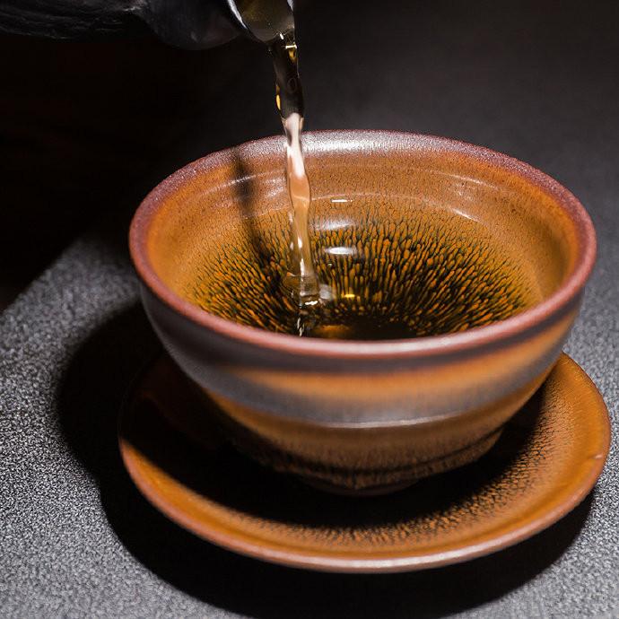 建盏的正确开盏方法,建盏用什么茶叶开盏养盏