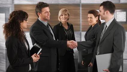 学会说这三句客套话,学会说话的经典话术