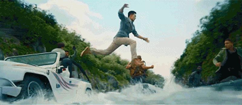 66岁高龄的成龙还能打，他才是披荆斩棘的《急先锋》