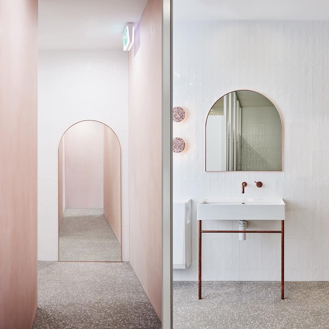 房间壁灯怎么样的好看,适合白色墙面的卧室壁灯