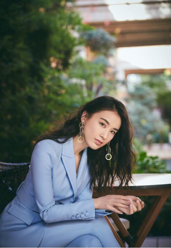 黄圣依图片高清大图,黄圣依近照遭曝光