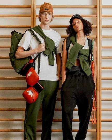 puma联名maisonkitsune经典针织渔夫帽,pumaxmaisonkitsune联名棉服