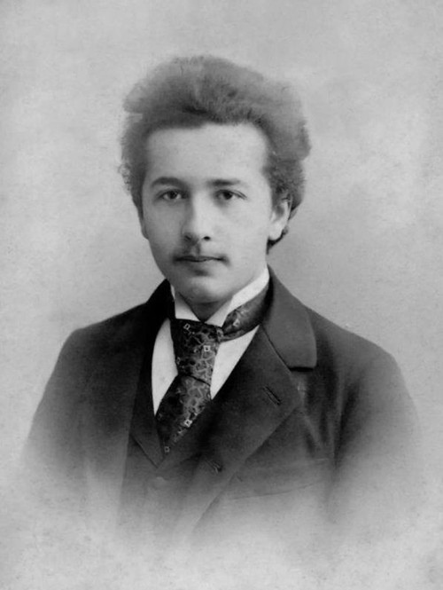 爱因斯坦被偷大脑全过程,爱因斯坦竟然被人偷走大脑的秘密