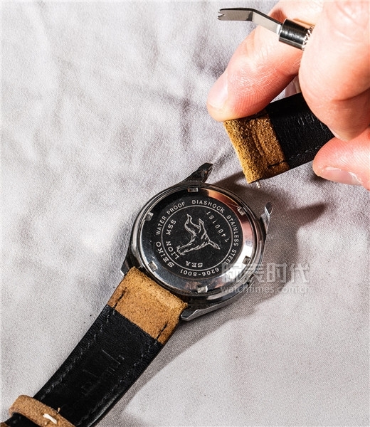 小米手环换表带教程,小米手表x5换表带图解