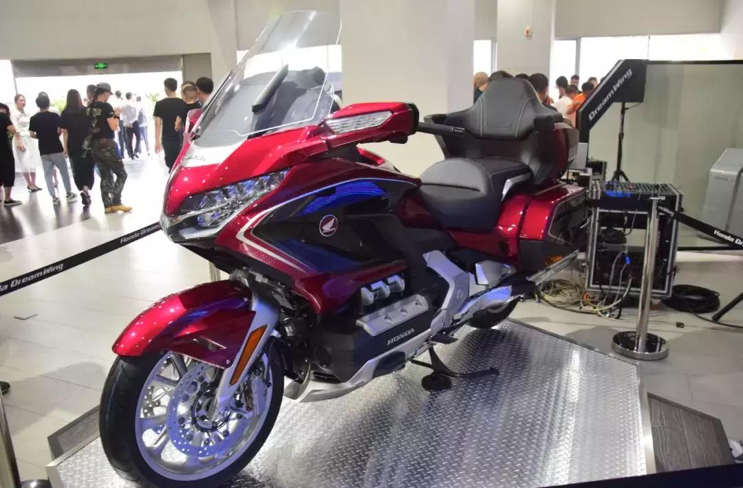 本田金翼2020款,2023款本田金翼1800落地价多少