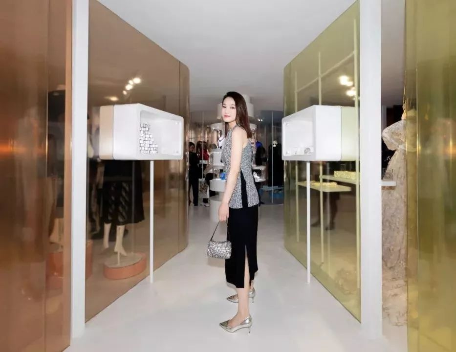 2019年，我花了30万买了19个包包