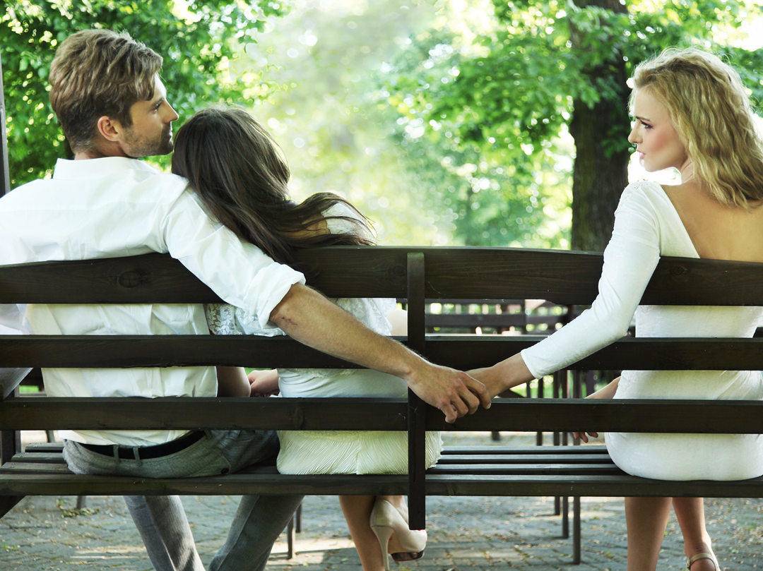 明星劈腿出轨事件,明星频繁被曝绯闻有什么看法