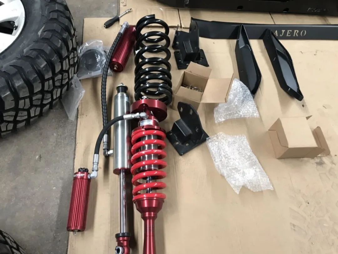 山猫帕杰罗避震测试,山猫帕杰罗变速箱升级