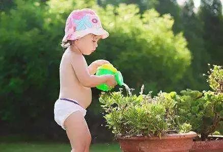 女童穿衣太潮患上妇科病,一岁女宝宝得了妇科病