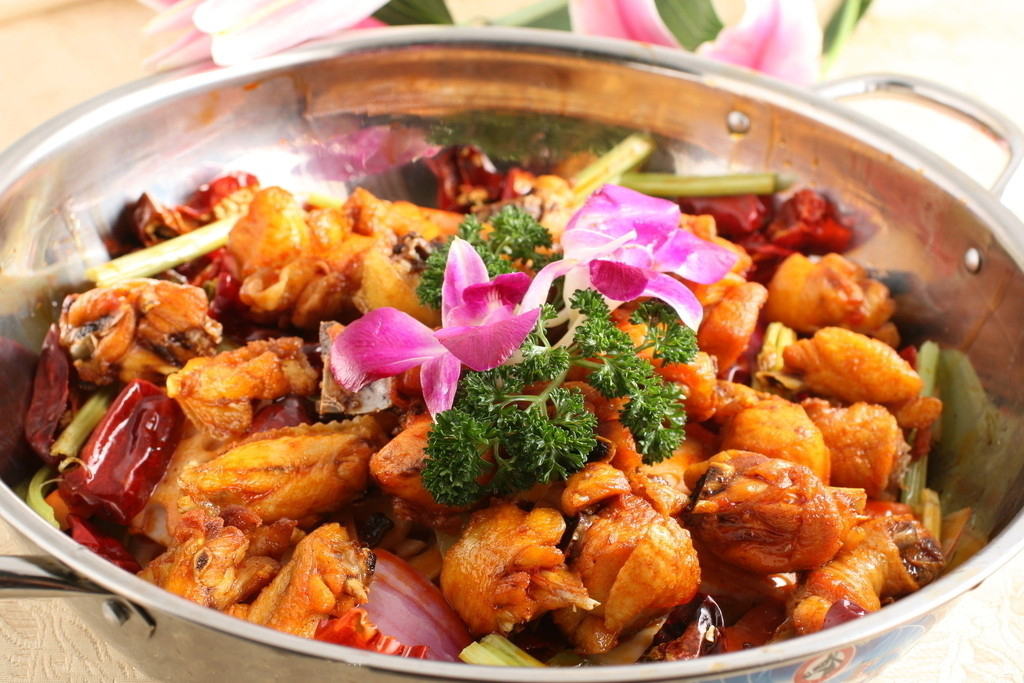 贵州苗家干锅鸡做法,贵阳苗家干锅鸡培训