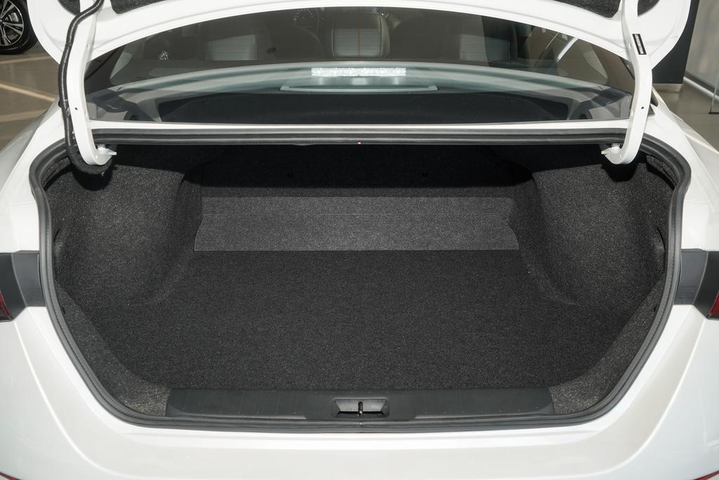 日产轩逸2010款卖了大概多少钱,2013年的日产轩逸能卖多少钱一台