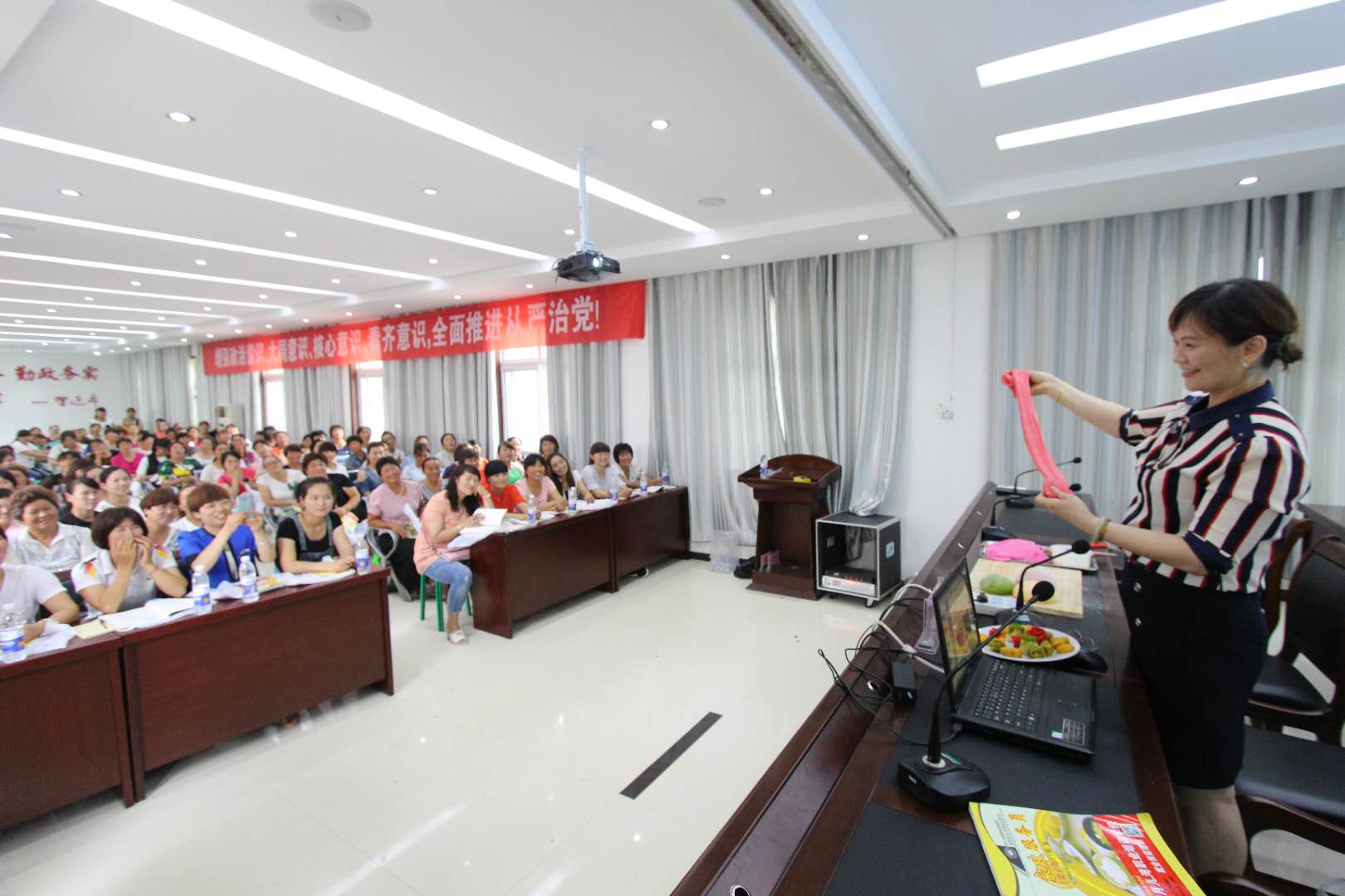 脱贫户免费技能培训,脱贫技能培训