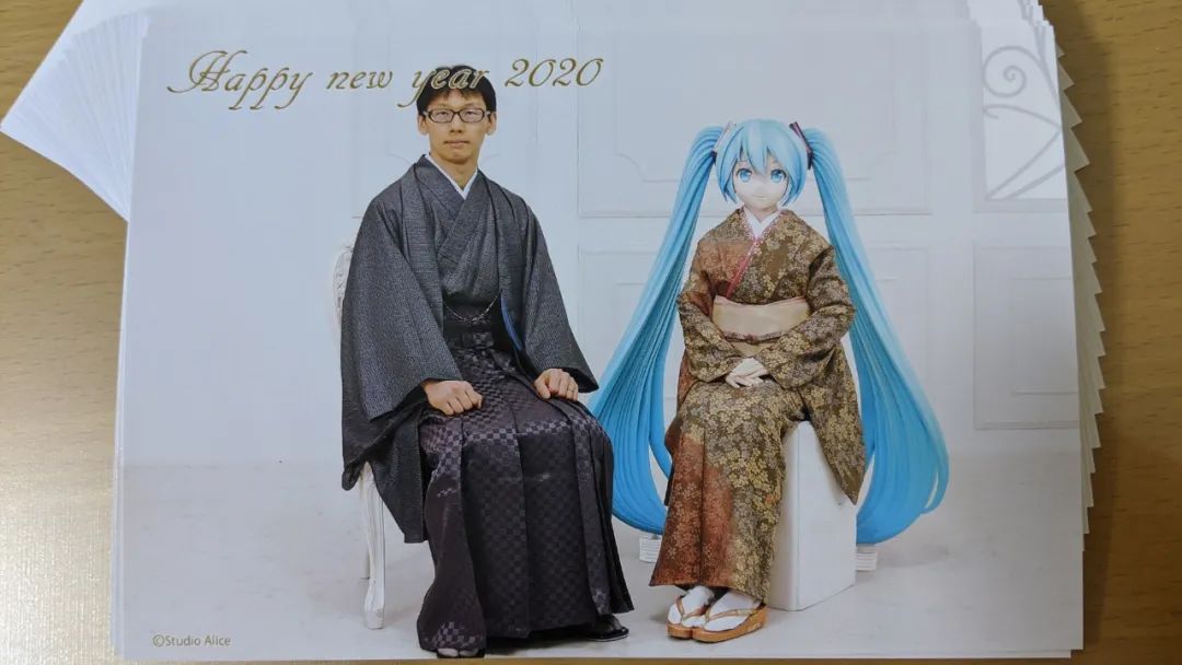 和初音结婚的真实现状,花200万和初音结婚的日本男子