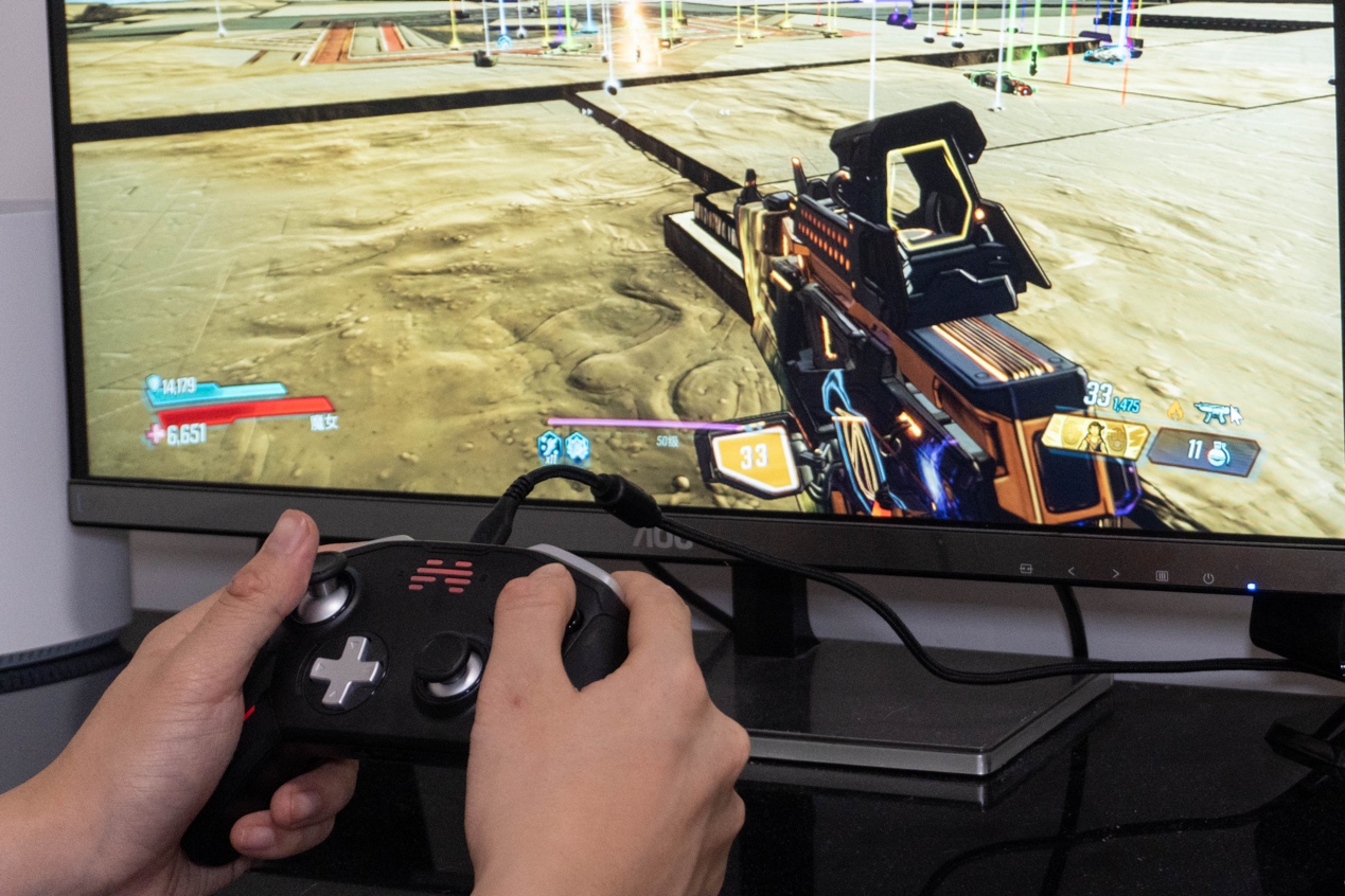 不负精英之名北通宙斯精英版手柄,北通宙斯精英手柄体感瞄准