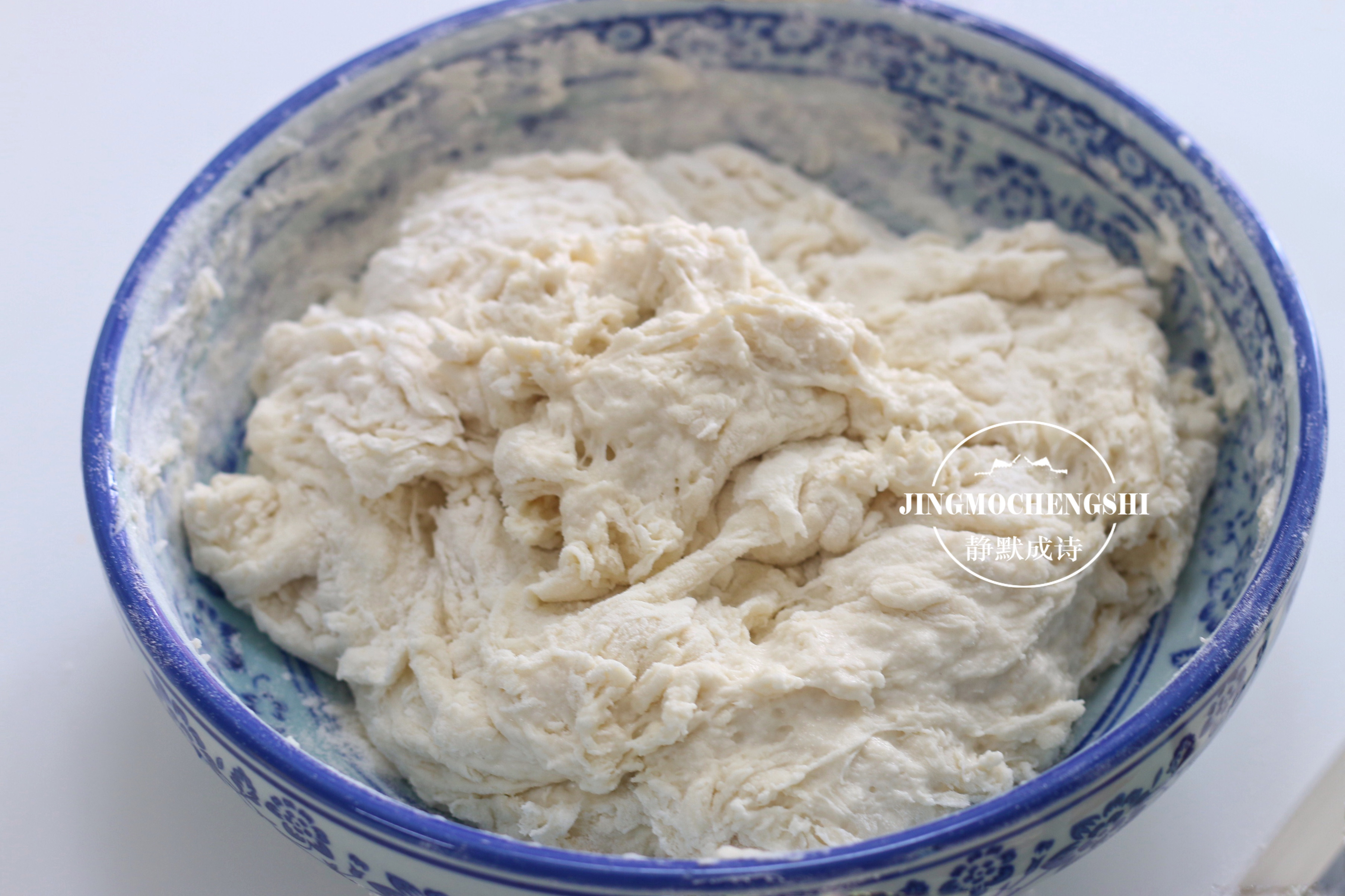 家常烙饼怎样酥香松软和面是关键,烙饼怎么和面才能外酥里嫩