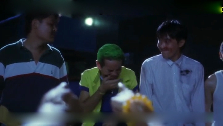 八两金忘记台词,八两金笑场忘词完整版