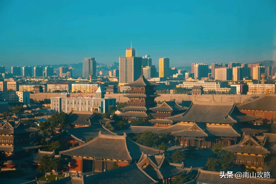 8月避暑推荐 (七月避暑人少的地方)