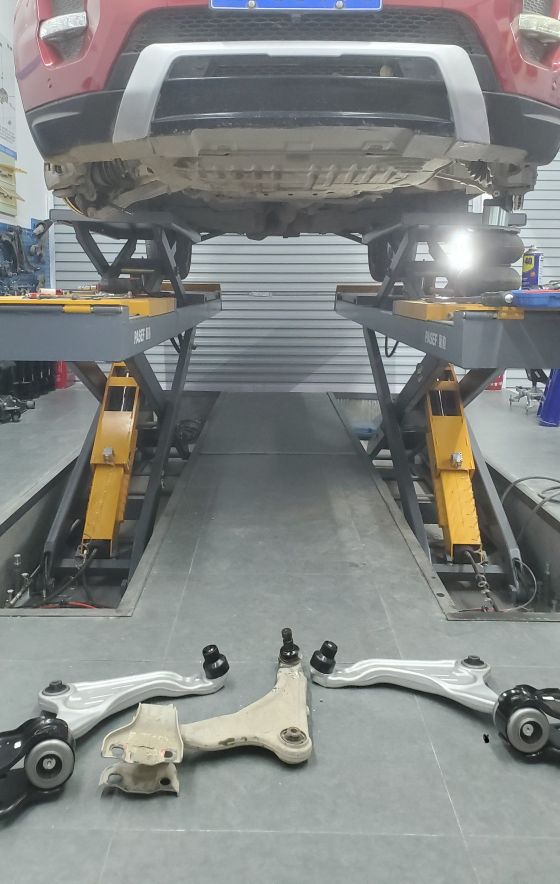 路虎揽胜极光加速左右抖动,路虎极光动力转向性能减弱