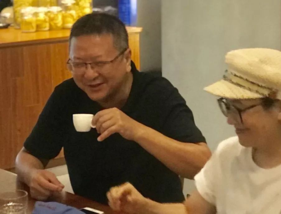 精酿啤酒咖啡征文题目 (啤酒咖啡治好重瘾者)