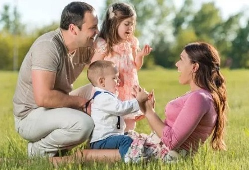 愿所有的孩子都生活在幸福的家庭,生活在有爱的家庭里的孩子最幸福