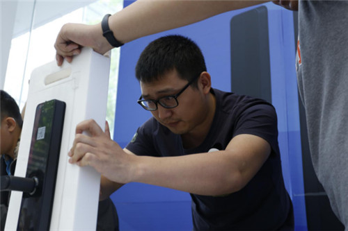 米家智能锁开门,米家智能门锁开锁