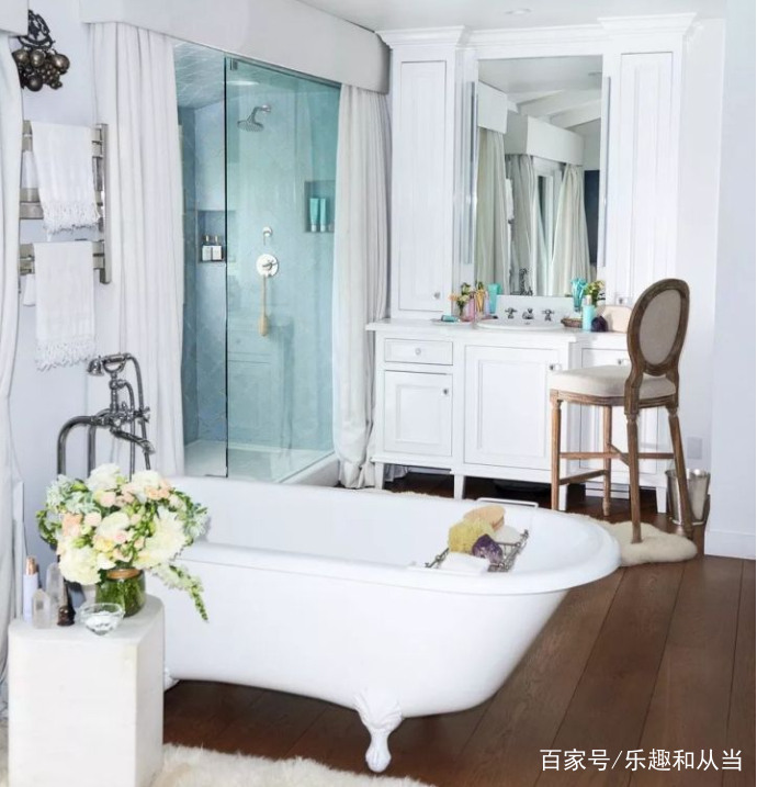 看看女神妮可和米兰达的豪宅，高级感的家都有这个特点