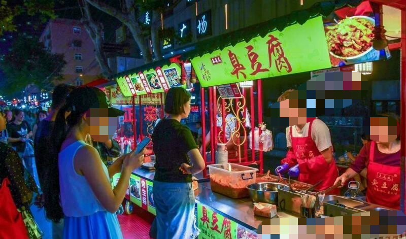 青岛云霄路美食街,青岛黄岛附近美食街