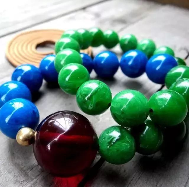 琥珀蜜蜡分类图解及价格,琥珀蜜蜡为什么收藏价值高