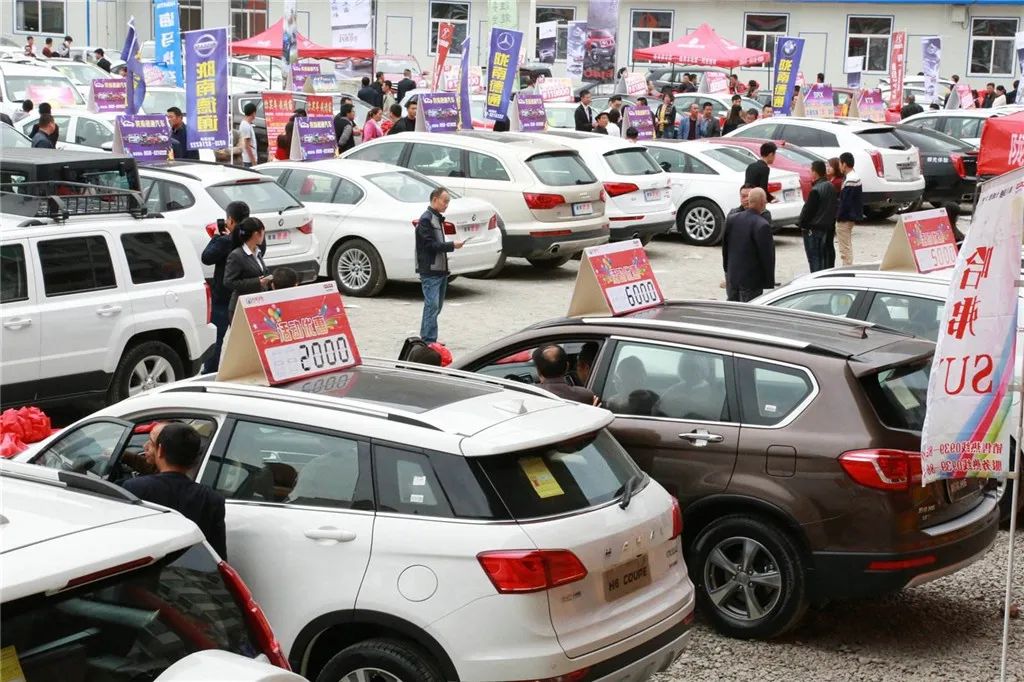 汽车保险第二年怎么买都买什么,汽车保险第二年有什么方式买