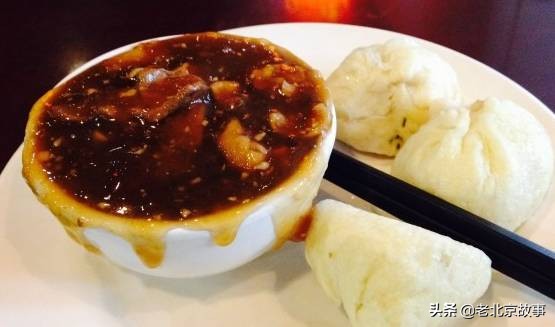 北京哪家同时有卤煮炒肝爆肚,北京吃卤煮炒肝老字号